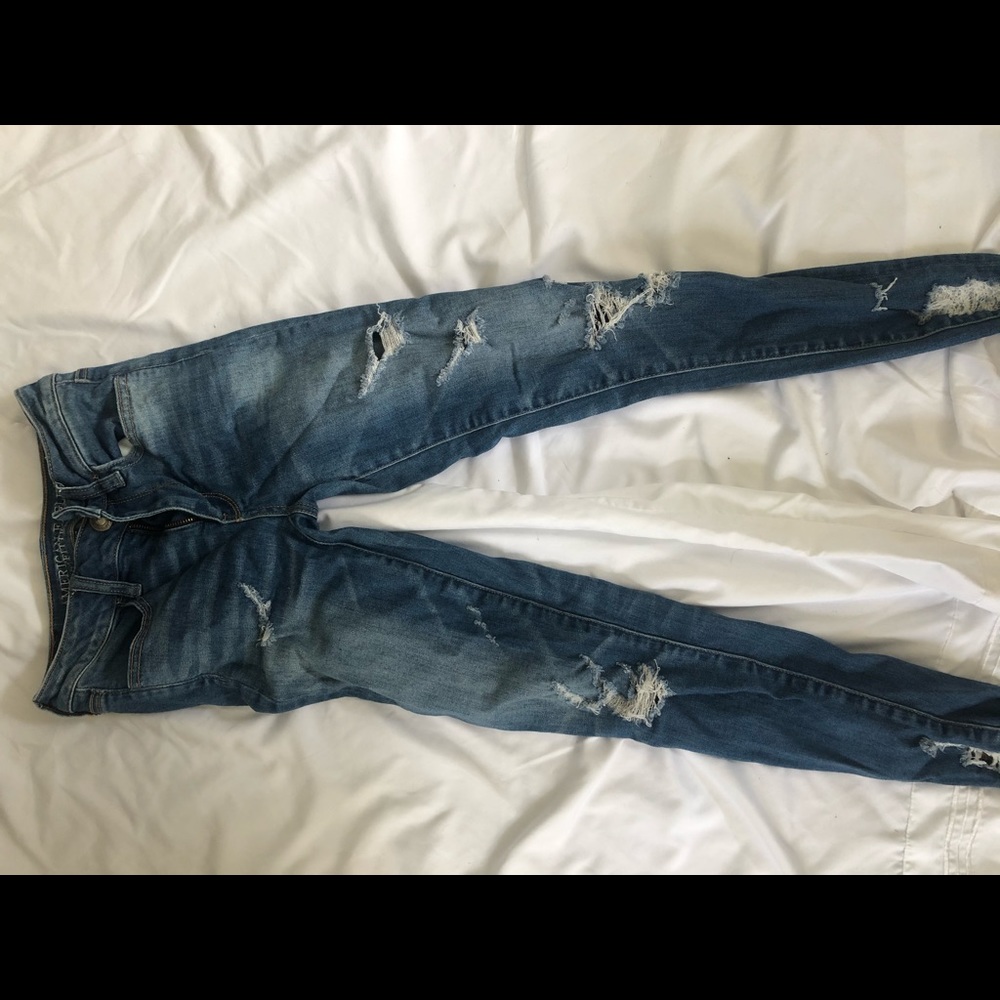 American Eagle High Rise Jeggings (ripped)